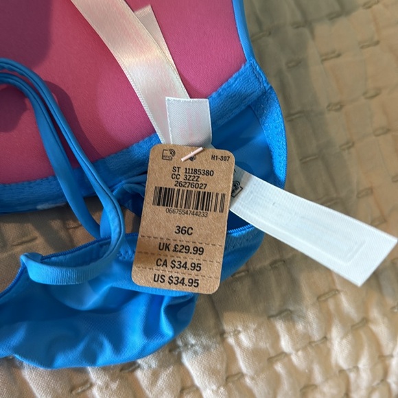 VS Pink bra - Picture 3 of 3